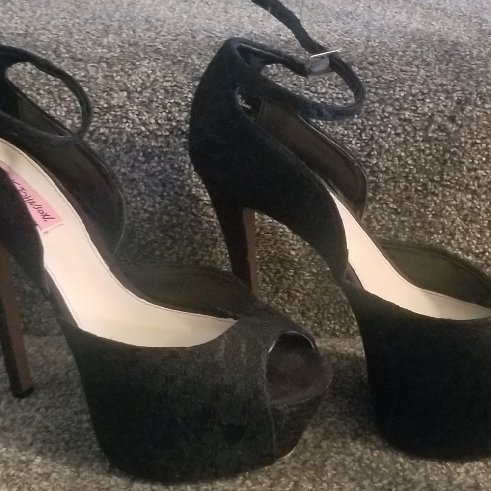 Betsey Johnson Heels size 8.5